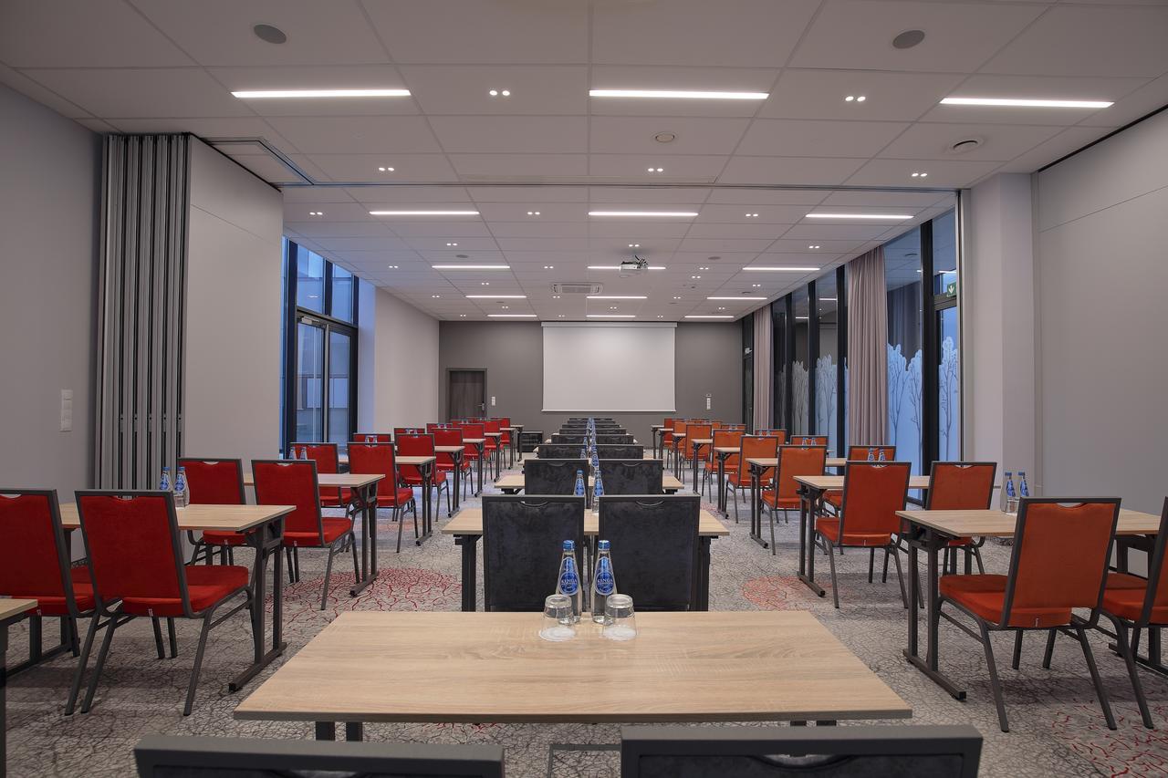 ורוצלב Active Hotel מראה חיצוני תמונה